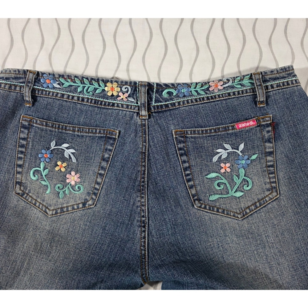 Zana-Di Vintage Y2K Floral Embroidered Capri Jeans Medium Wash Blue Size 15 - Picture 3 of 9